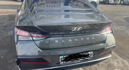 Hyundai Elantra 2023 годаүшін10 999 999 тг. в Алматы – фото 2