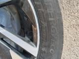 Комплект с дисками оригенал за 200 000 тг. в Алматы – фото 2