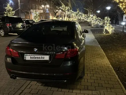 BMW 528 2013 года за 8 100 000 тг. в Семей – фото 4