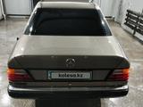 Mercedes-Benz E 200 1992 года за 2 100 000 тг. в Темиртау – фото 4