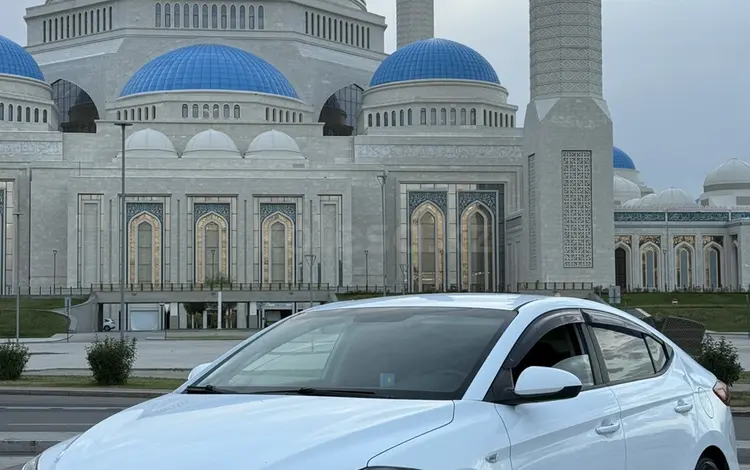 Hyundai Elantra 2017 годаүшін7 500 000 тг. в Астана