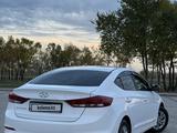Hyundai Elantra 2017 года за 7 500 000 тг. в Астана – фото 2