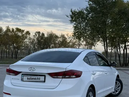 Hyundai Elantra 2017 года за 7 500 000 тг. в Астана – фото 2