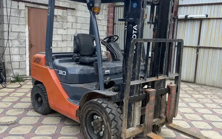 Toyota  8F 2013 года за 9 500 000 тг. в Алматы