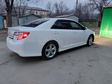 Toyota Camry 2013 годаүшін8 800 000 тг. в Уральск – фото 3