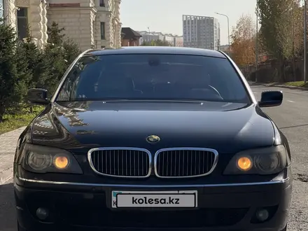 BMW 750 2006 года за 5 000 000 тг. в Астана – фото 2