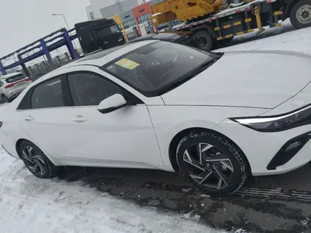 Hyundai Elantra 2024 года за 8 550 000 тг. в Актобе – фото 3