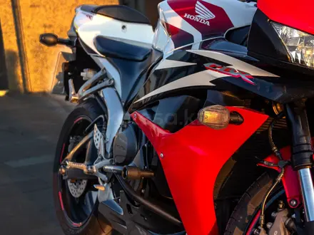 Honda  CBR 600RR 2009 года за 3 000 000 тг. в Астана – фото 7