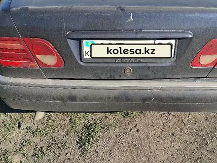 Mercedes-Benz E 230 1995 года за 1 500 000 тг. в Караганда – фото 11