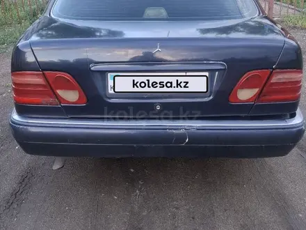 Mercedes-Benz E 230 1995 года за 1 500 000 тг. в Караганда