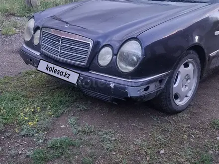 Mercedes-Benz E 230 1995 года за 1 500 000 тг. в Караганда – фото 4
