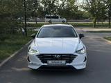 Hyundai Sonata 2023 года за 12 500 000 тг. в Алматы – фото 3