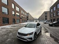 Volkswagen Passat 2017 годаfor7 800 000 тг. в Алматы