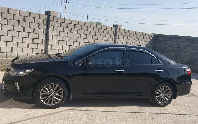 Toyota Camry 2018 года за 13 600 000 тг. в Шымкент