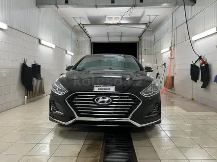 Hyundai Sonata 2017 года за 6 250 000 тг. в Уральск – фото 10