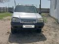 Chevrolet Niva 2003 годаүшін1 500 000 тг. в Актобе – фото 2