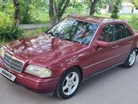 Mercedes-Benz C 180 1994 годаүшін1 500 000 тг. в Караганда