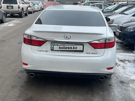 Lexus ES 250 2014 года за 12 500 000 тг. в Алматы – фото 2