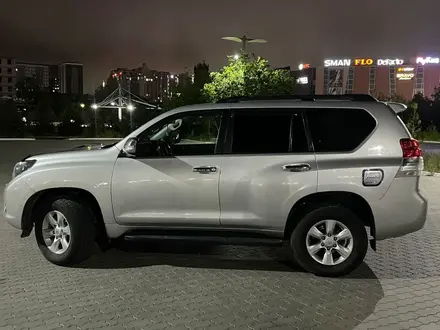 Toyota Land Cruiser Prado 2011 года за 13 200 000 тг. в Актау – фото 8