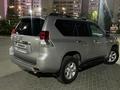 Toyota Land Cruiser Prado 2011 года за 13 200 000 тг. в Актау – фото 3