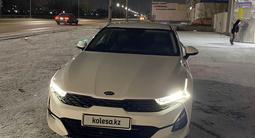 Kia K5 2021 года за 11 500 000 тг. в Астана