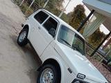 ВАЗ (Lada) Lada 2121 1999 годаүшін700 000 тг. в Абай (Келесский р-н) – фото 5