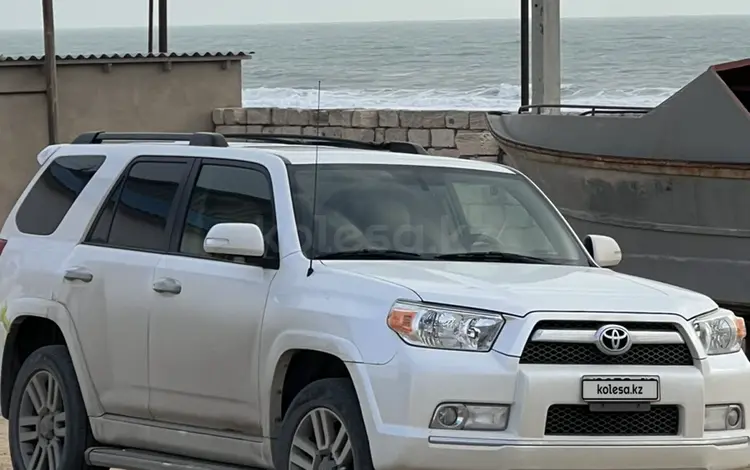 Toyota 4Runner 2013 годаfor14 000 000 тг. в Актау