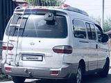 Hyundai Starex 2005 года за 2 600 000 тг. в Талдыкорган – фото 2