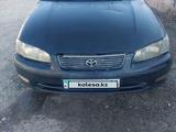 Toyota Camry 2000 годаfor2 000 000 тг. в Усть-Каменогорск