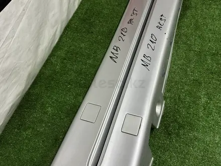 Пороги Mercedes-Benz W-210 рестайлинг за 110 000 тг. в Талдыкорган – фото 3