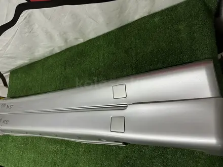 Пороги Mercedes-Benz W-210 рестайлинг за 110 000 тг. в Талдыкорган – фото 2