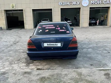 Mercedes-Benz C 180 1996 года за 1 800 000 тг. в Караганда – фото 4