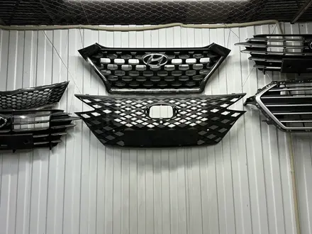 Решетка радиатора Hyundai Grandeur 2021-2022 за 100 000 тг. в Алматы