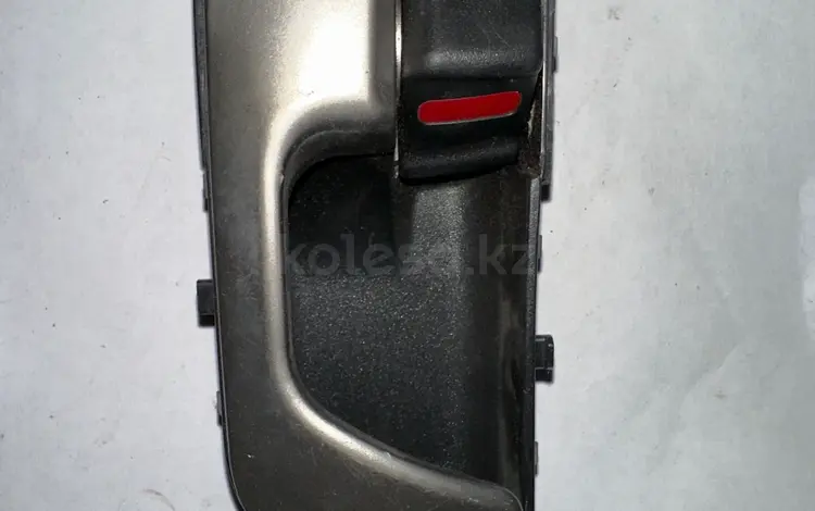 Ручка двери внутренняя правая передняя за 6 200 тг. в Астана