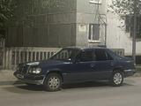 Mercedes-Benz E 200 1991 года за 850 000 тг. в Жезказган – фото 3