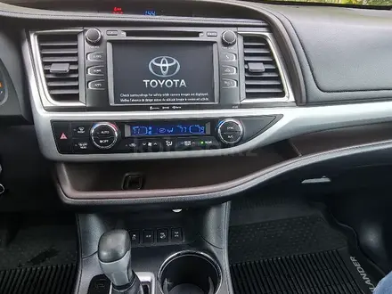 Toyota Highlander 2018 года за 17 500 000 тг. в Астана – фото 14