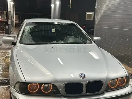 BMW 528 1997 года за 4 500 000 тг. в Алматы