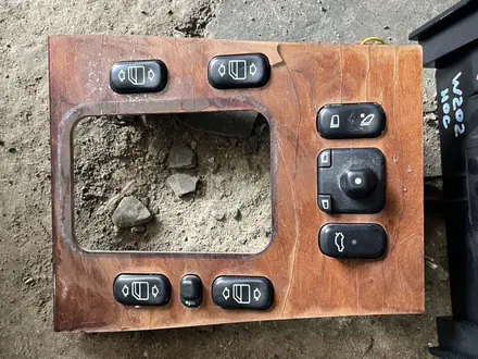 W202 блок стеклоподъемника стеклоподъемник пепельница за 10 000 тг. в Алматы – фото 3