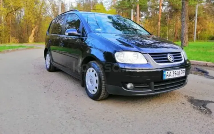 Volkswagen Touran 2004 года за 10 000 тг. в Караганда