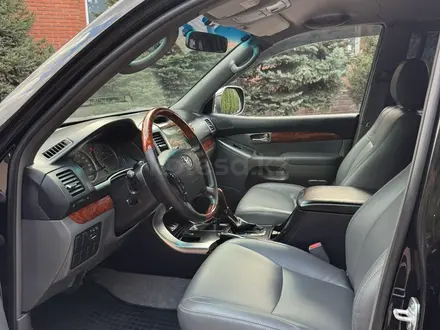 Toyota Land Cruiser Prado 2007 года за 11 400 000 тг. в Алматы – фото 31