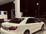 Toyota Camry 2017 года за 10 500 000 тг. в Атырау