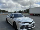 Toyota Camry 2019 года за 15 000 000 тг. в Актобе – фото 4