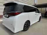 Toyota Alphard 2024 годаүшін60 000 000 тг. в Актау – фото 3