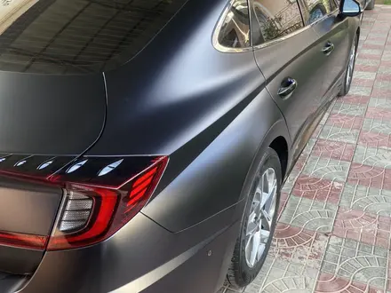 Hyundai Sonata 2020 года за 13 000 000 тг. в Шымкент – фото 17