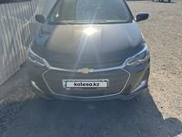 Chevrolet Onix 2024 года за 7 450 000 тг. в Караганда