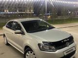 Volkswagen Polo 2015 года за 4 980 000 тг. в Астана – фото 2