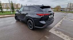 Toyota Highlander 2022 годаүшін21 000 000 тг. в Астана – фото 2