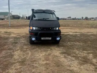 Mitsubishi Delica