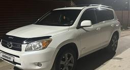 Toyota RAV4 2006 годаfor6 700 000 тг. в Алматы