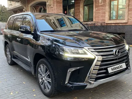 Lexus LX 570 2017 года за 44 000 000 тг. в Алматы